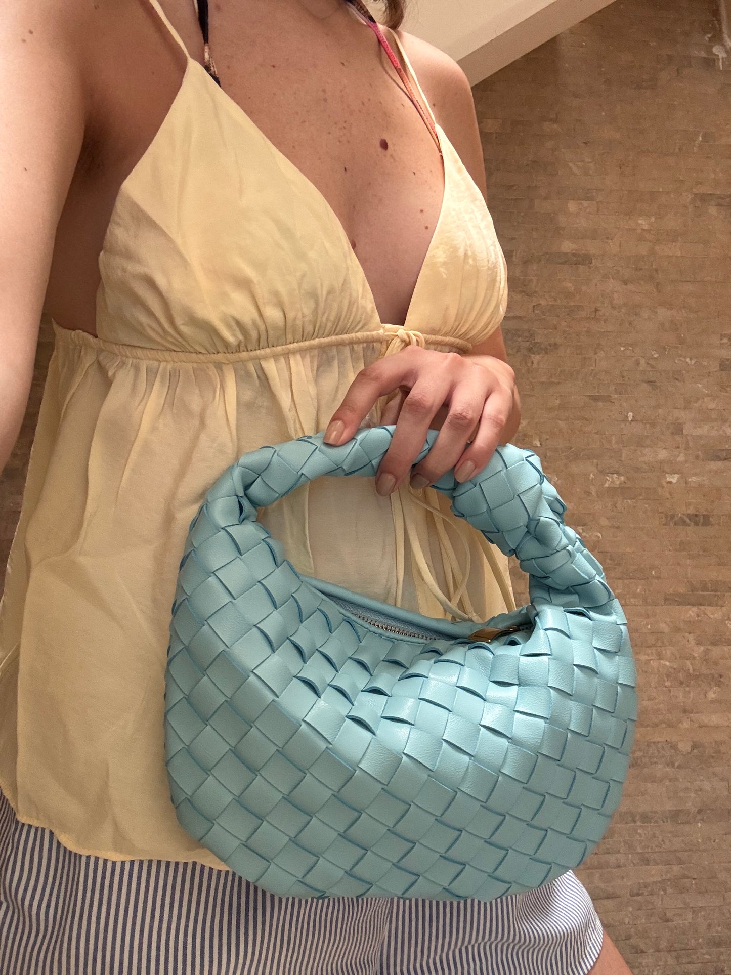 The One With A Knot - Summer Edition