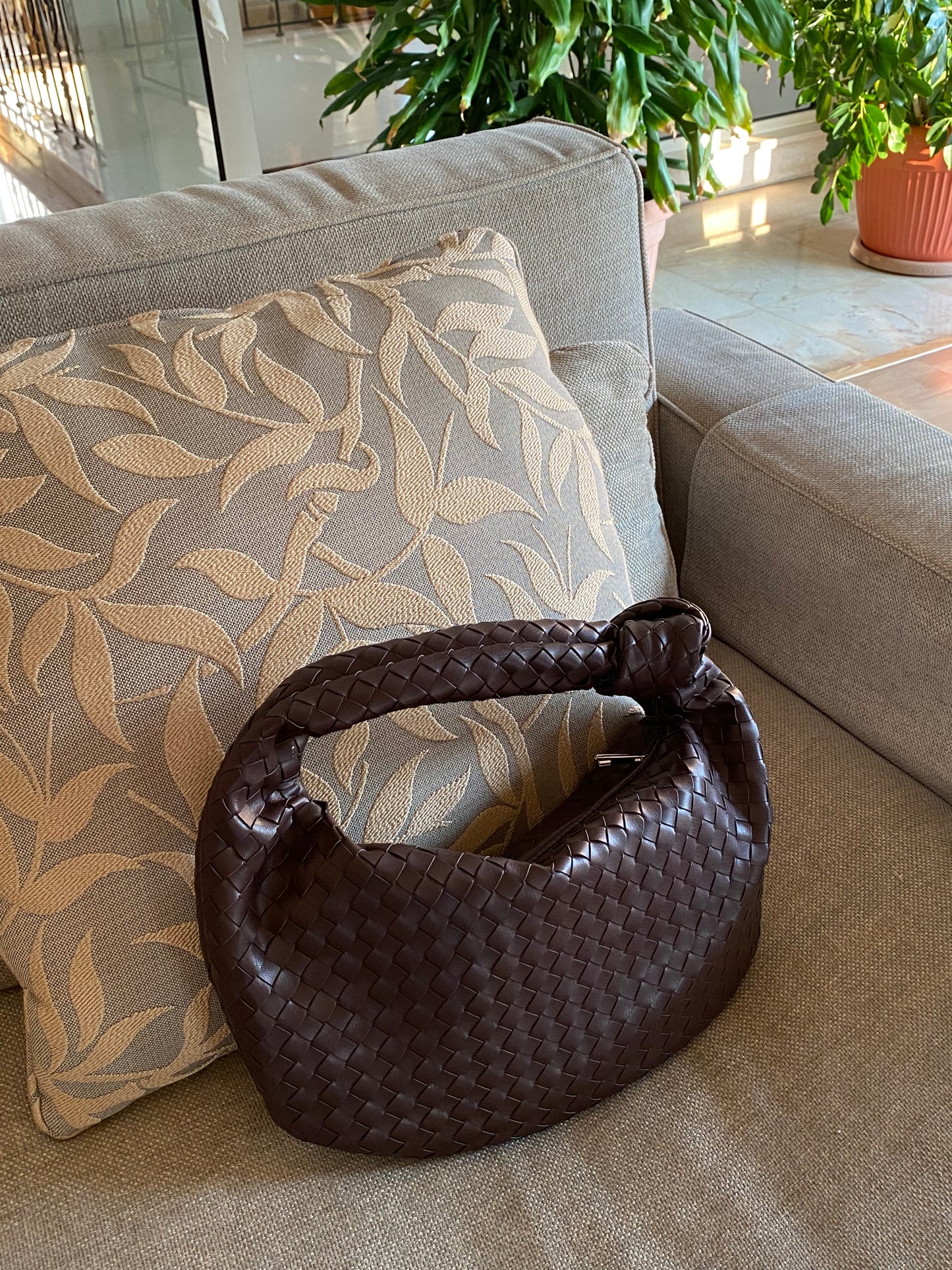 The One With A Knot - Size L